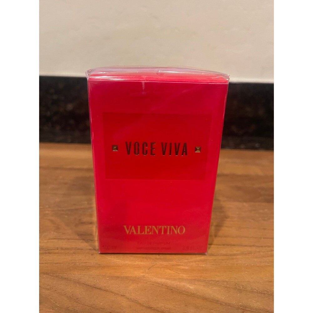 Valentino Voce Viva: Women Parfum 3.4 oz NIB